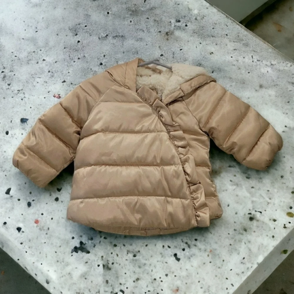 Gap Baby Shimmery Gold/Champagne Hooded Puffer Coat - Size 0-6 Months